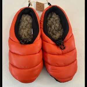 American Eagle Outfitters Orange Puffer Slippers